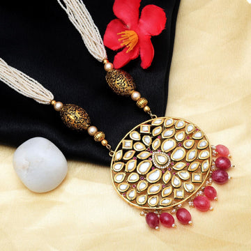 Royal Kundan Pendant Necklace